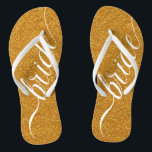 Teenslippers goudpels voor aangepaste bruiloft<br><div class="desc">Elegant wit "bruid" over een dunne gouden achtergrond. U kunt het afbeelding ook verwijderen en uw eigen achtergrondkleur toevoegen. Klik op "Aanpassen" en gebruik de stalen rechts om de achtergrondkleur te wijzigen. Het eyedropperhulpmiddel geeft u zelfs nog meer monsters, en de "geavanceerde"verbinding opent het volledige spectrum. U kunt een hexuitdraaiwaarde...</div>