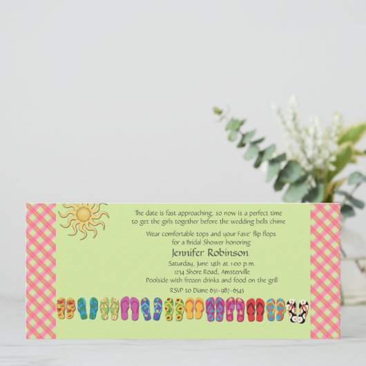 teenslippers in een Row-uitnodiging Kaart (Staand voorkant)