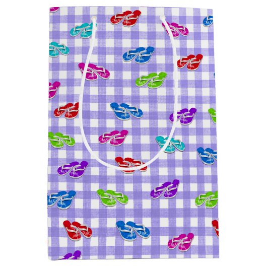 Teenslippers op Gingham Medium Gift Bag Medium Cadeauzakje (Voorkant)
