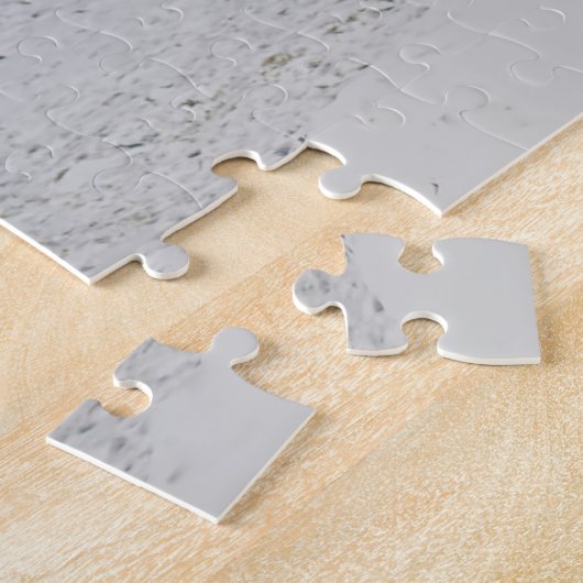 Teenslippers op het strandhek legpuzzel (Zijkant)