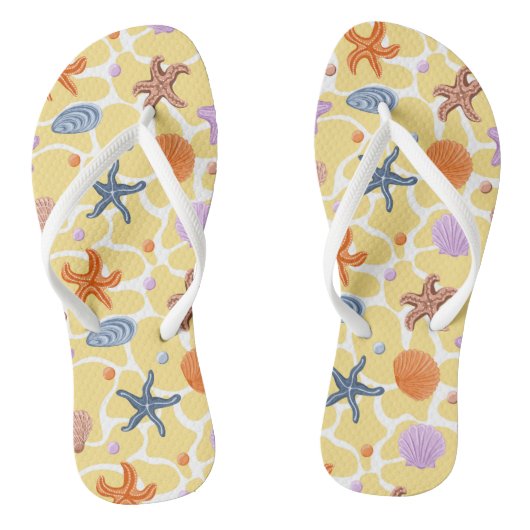 Teenslippers op het zomerstrand (Voetbed)