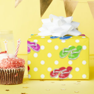 Teenslippers op Polka Dots Cadeaupapier
