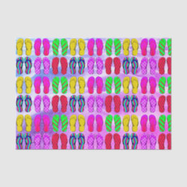 Teenslippers over het zand-weefseldocument tissuepapier