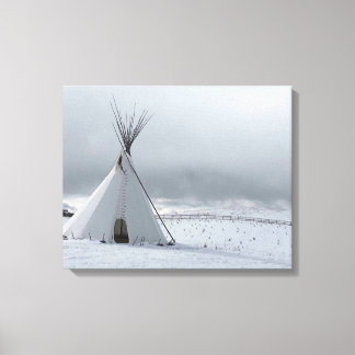 Teepee in Sneeuw Canvas Kunstdruk Afdruk