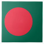 Tegel met vlag van Bangladesh Tegeltje<br><div class="desc">Voeg een gedurfde uiting van nationale trots toe aan uw interieur met deze opvallende tegel met de vlag van Bangladesh! Deze tegel toont de levendige rode cirkel tegen de rijke groene achtergrond en legt de essentie van het erfgoed van Bangladesh vast in een tijdloos en duurzaam formaat. Of het nu...</div>