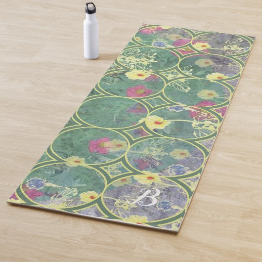Tegel Monogram Wilde Bloemen Yoga Mat (In situ)