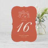 Tegelrode Pompoen Monogram Die-Cut Tafelnummer (Staand voorkant)