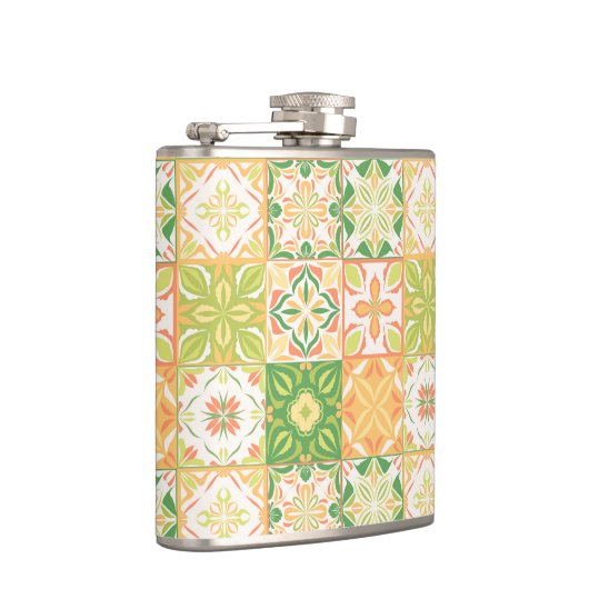 tegels in groen en geel heupfles (Rechts)