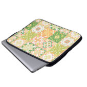 tegels in groen en geel laptop sleeve (Voorkant onderkant)