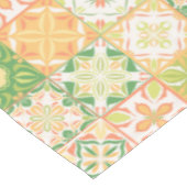 tegels in groen en geel tafelkleed (Gekanteld)