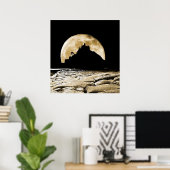 Tegen het licht van de sepia maan poster (Thuiskantoor)