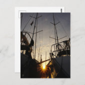 Tegenlicht bij 2 zeilboten in de haven. briefkaart (Voorkant / Achterkant)
