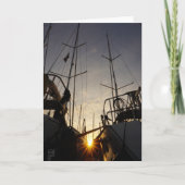 Tegenlicht bij 2 zeilboten in de haven. kaart (Voorkant)