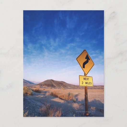 Teken op de Death Valley Road in zonsondergang Briefkaart (Voorkant)