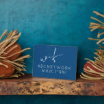 Tekenblauw WiFi-wachtwoord Fotoplaat<br><div class="desc">Het moderne wachtwoord van WiFi ondertekent om uw netwerkinformatie met gasten te delen. Ideaal voor Airbnb-huren,  bed- en ontbijtruimten en nog veel meer. Minimaal modern design in zwart-wit met elegant script en eenvoudig,  leesbaar typografie.</div>