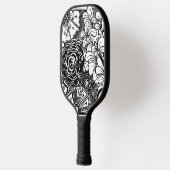 Tekening met zwarte en witte flens pickleball paddle (Links)