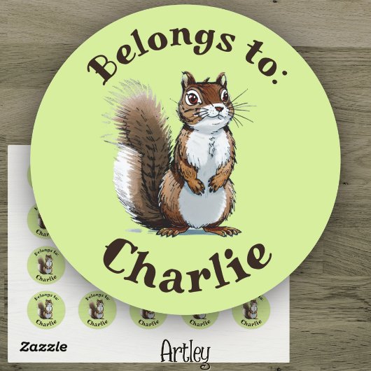 Tekenlabel met leuke groene eekhoorn en aangepaste ronde sticker