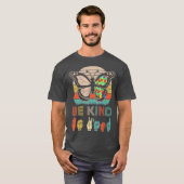 Tekentaalvlinder Autisme is een mooie dame T-shirt (Voorkant volledig)