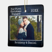 Tekst voor schrijfmachine Blauw hout Eerste Kerstm Keramisch Ornament (Links)