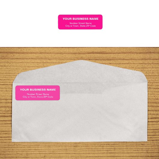 Tekstgebaseerd roze zakelijk retouradreslabel etiket
