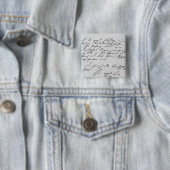 Tekstpagina met zijn handtekening vierkante button 5,1 cm (In situ)