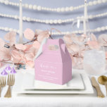 Tekstvak Bedankdoosjes<br><div class="desc">Party gunst box wordt getoond in een elegante mauve kleur. Pas dit item aan en wijzig de voorbeeldtekst in de jouwe. Tip: Voeg gewoon je geweldige lekkernijen toe en voeg wat feestelijk lint toe.</div>