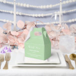 Tekstvak Bedankdoosjes<br><div class="desc">Party gunst box wordt getoond in een elegante salie groene kleur. Pas dit item aan en wijzig de voorbeeldtekst in de jouwe. Tip: Voeg gewoon je geweldige lekkernijen toe en voeg wat feestelijk lint toe.</div>
