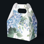 Tekstvak Bedankdoosjes<br><div class="desc">Party gunst box wordt getoond in een elegante blauw hortensia bloemenprint van de waterverf. Pas dit object aan en voeg het toe of koop het zoals het wordt weergegeven. Tip: Voeg er een sticker aan toe met namen en voeg wat lint toe. Gelicentieerd Afbeelding Tip: Voeg gewoon je geweldige lekkernijen...</div>