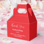 Tekstvak Bedankdoosjes<br><div class="desc">Party gunst box wordt getoond in een elegante rode kleur. Pas dit item aan en wijzig de voorbeeldtekst in de jouwe. Tip: Voeg gewoon je geweldige lekkernijen toe en voeg wat feestelijk lint toe.</div>