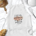 Tel de herinneringen niet het citaat van calorieën standaard schort<br><div class="desc">Tel de herinneringen niet het Schort van het citaat Volwassenen van calorieën. Cute chef-schort met een grappig citaat van een gekookte humor. Pas dit ontwerp van de aangepaste humor van de kok aan met uw eigen naam of tekst.</div>