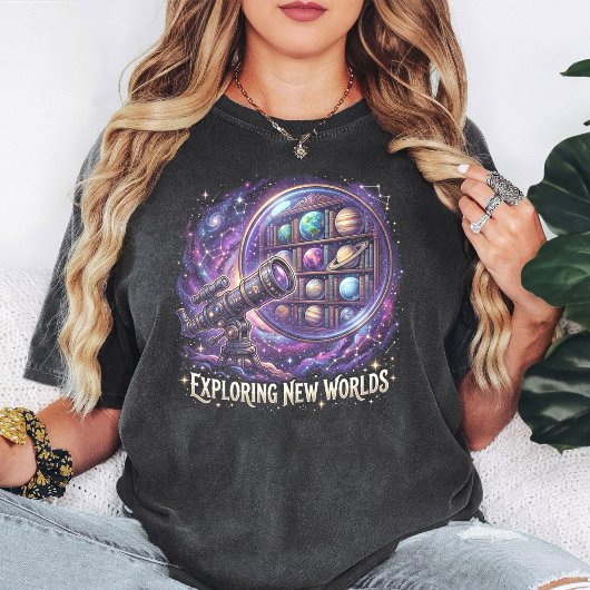 Telescoop & Planeten Kosmische Bibliotheek T-shirt