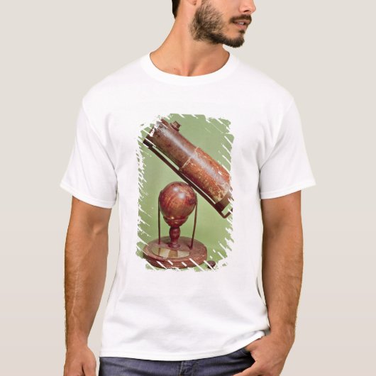 Telescoop van Sir Isaac Newton 1671 T-shirt (Voorkant)