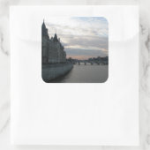 Teller met prachtige zonsondergang in Parijs Vierkante Sticker (Tas)