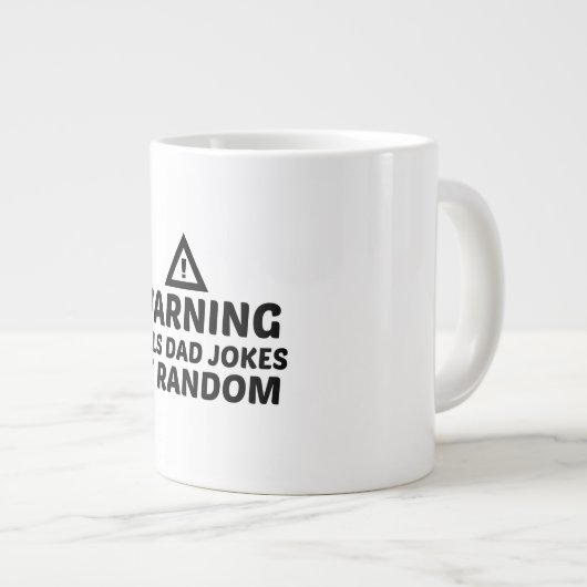 TELLS DAD JOKES IN RANDOM GROTE KOFFIEKOP (Voorkant rechts)