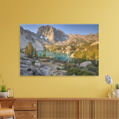 Temple Crag en Second Lake Canvas Afdruk (Insitu (Woonkamer))