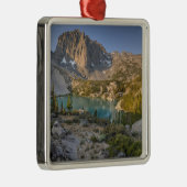 Temple Crag en Second Lake Metalen Ornament (Rechts)