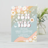 TEN is een Vibe Daisy Hippie 70s Retro Verjaardag Kaart (Staand voorkant)