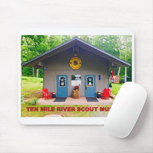Ten Mile River Scout Museum Front Muismat (Met muis)