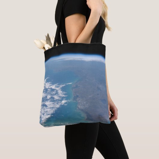 Ten noorden van het schiereiland Florida. Tote Bag (Dichtbij)