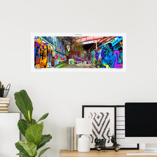 Ten zuiden van de rivier poster (Thuiskantoor)