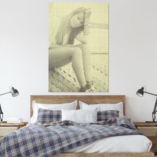 Tender Black & Yellow Halftone Effect Sitting Girl Canvas Afdruk (Insitu (Slaapkamer))