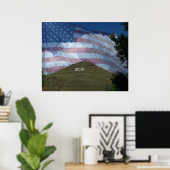 Tenderfoot Hill met Amerikaanse vlag Poster (Thuiskantoor)