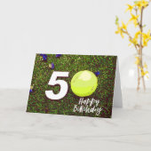 Tennis 50e Birthday-kaart met bal op groen Kaart (Gele Bloem)