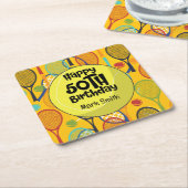 Tennis 50e verjaardag met naam op racket thema kartonnen onderzetters (Schuin)