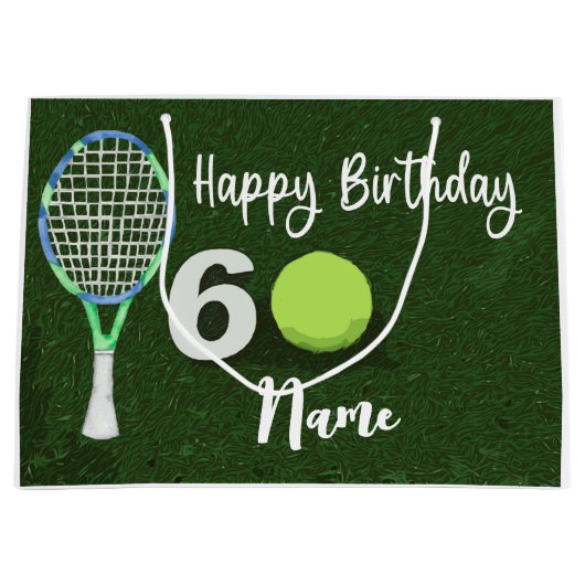 Tennis 60th Birthday met bal op groen gras Groot Cadeauzakje (Voorkant)