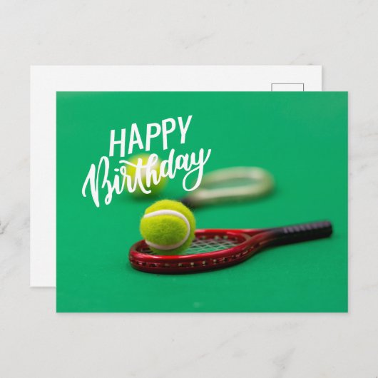 Tennis ball and racket on green Happy Birthday car Briefkaart (Voorkant / Achterkant)