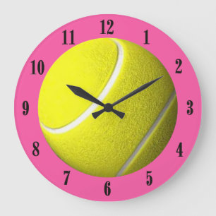 Tennis Ball Wall Clock Pink Court zwarte cijfers Grote Klok