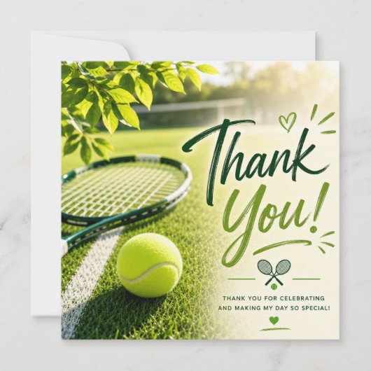 Tennis bedankkaart racket en bal op het veld (Voorkant)