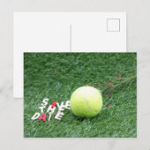 Tennis Bewaar de datum met tennisbal op groen Aankondigingskaart (Voorkant / Achterkant)