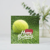 Tennis Birthday met bal en racket op groen Kaart (Staand voorkant)